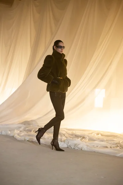 Look 93